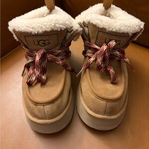 UGG Funkarra Boots - Women’s Size 8